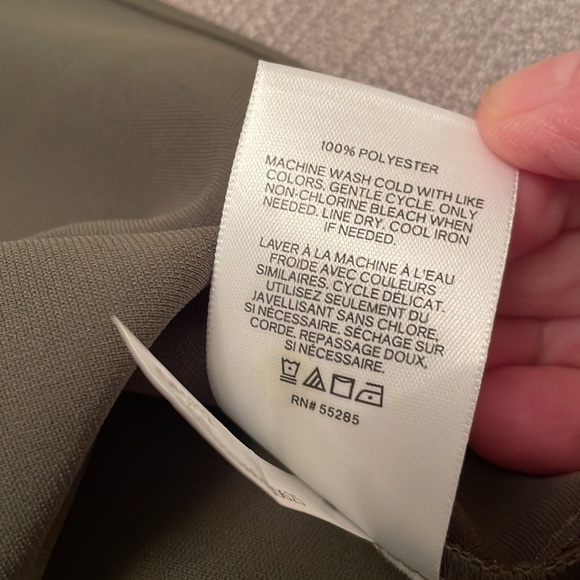 Express Green Sleeveless Top with Cute Accents Large in Perfect Condition Fall - Picture 5 of 12